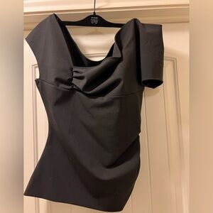 Del Core Cold Shoulder Draped Top Size 46